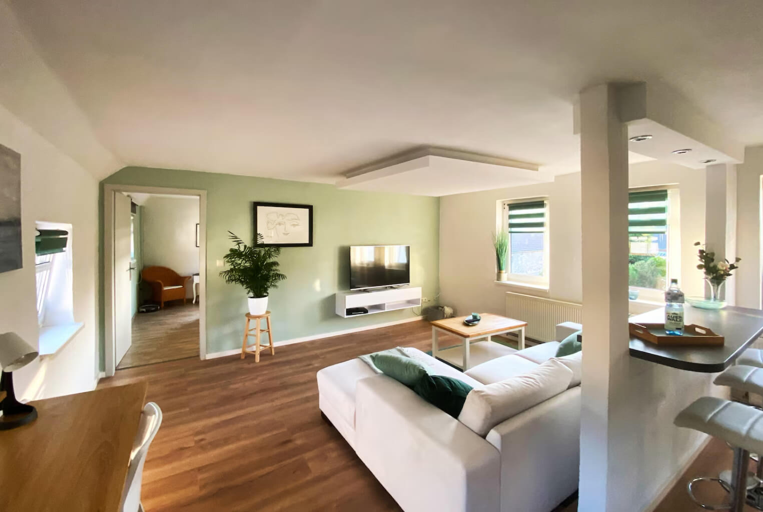 Исходное фото интерьера до визуализации дизайна