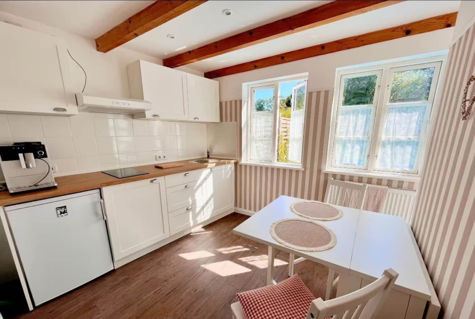 Исходное фото интерьера